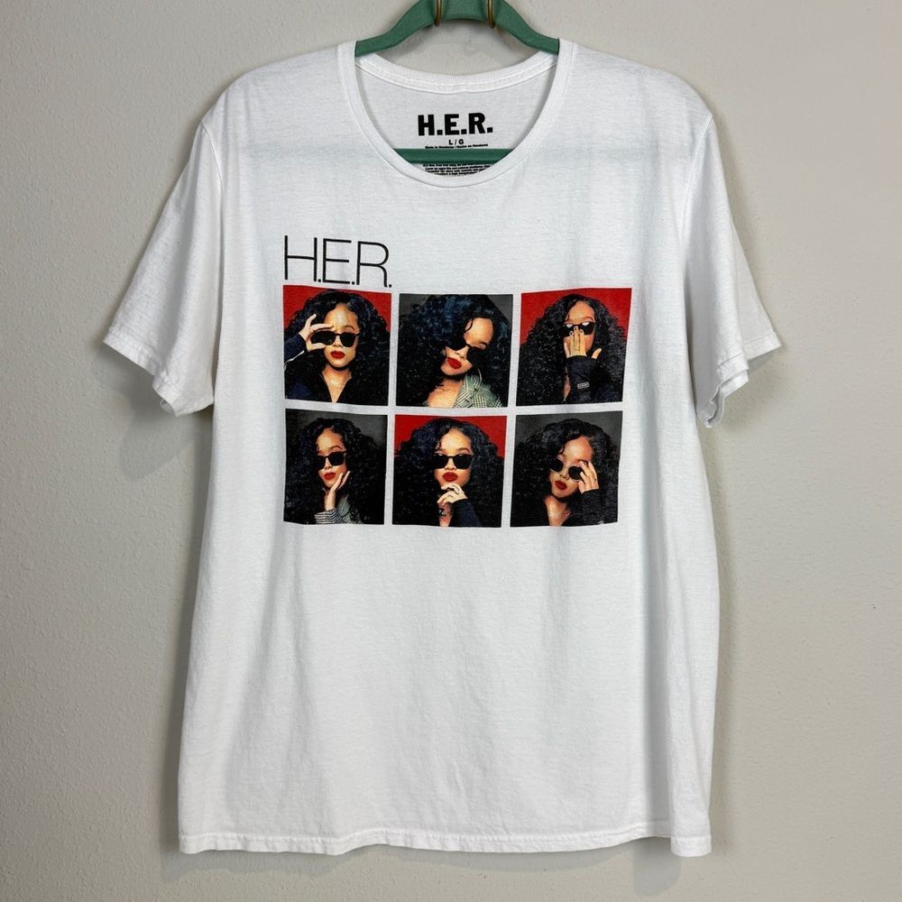H.E.R. Official Merch White Graphic Short Sleeve T-shirt  L